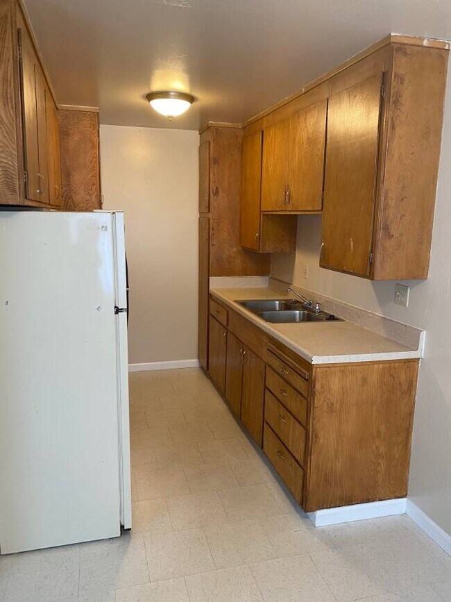 Building Photo - 1940 California St