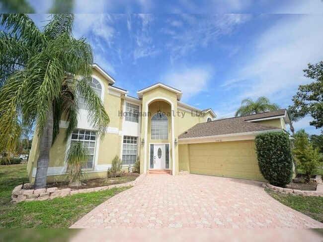 5-Bedroom 3-bath Pool House in Tampa - 11438 Georgetown Cir Tampa FL 33635 | Apartment Finder