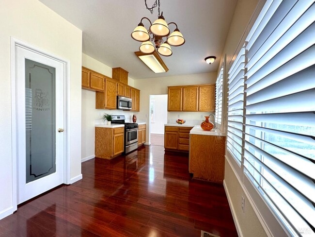 Building Photo - 622 Stonehenge Dr