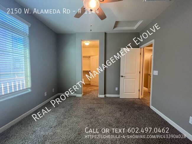 Building Photo - Condo in Gated Community!