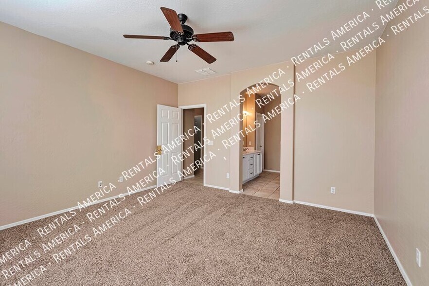 Building Photo - 27 W Mill Reef Dr