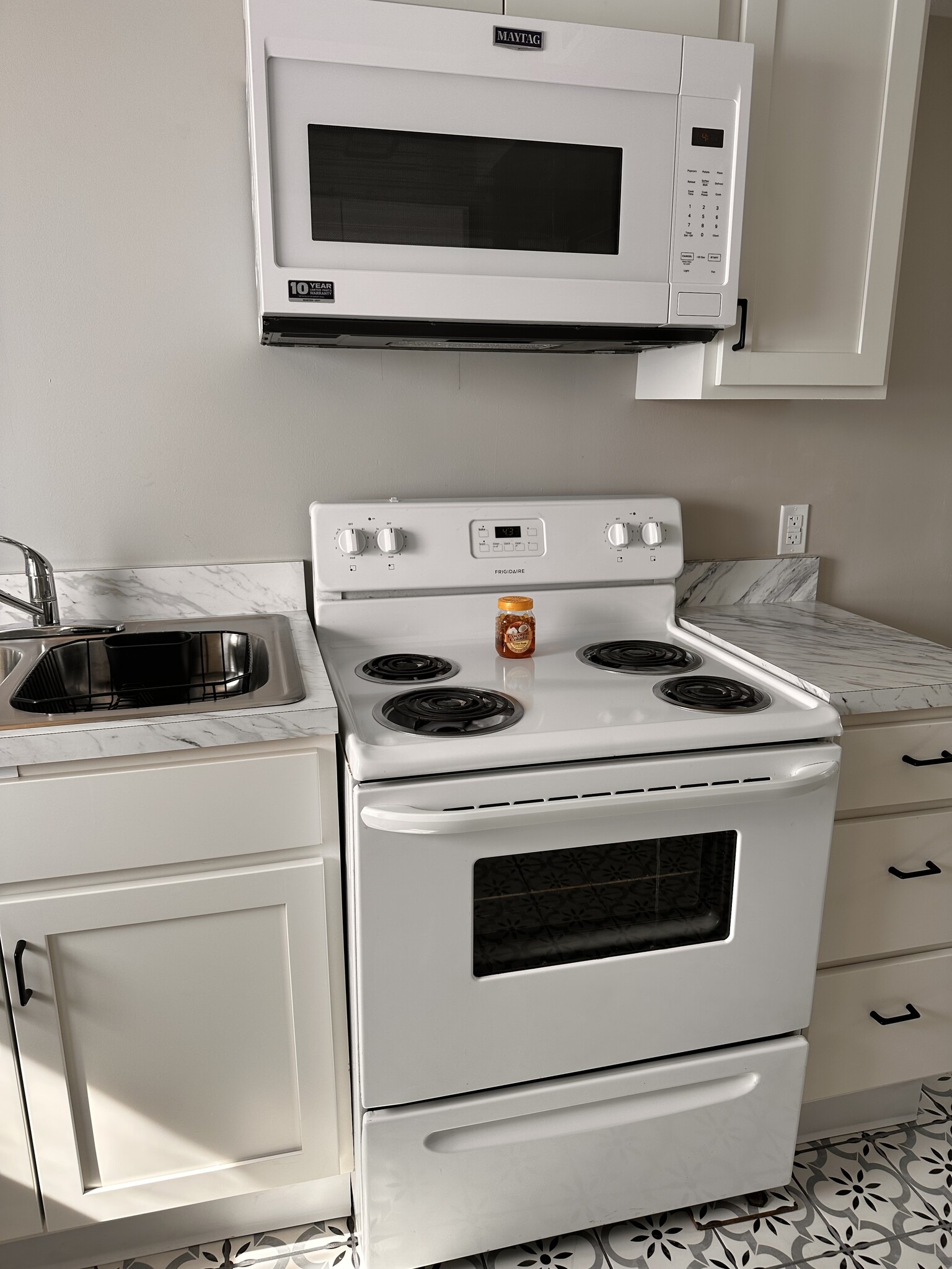 Kitchen - 1111 Garfield St