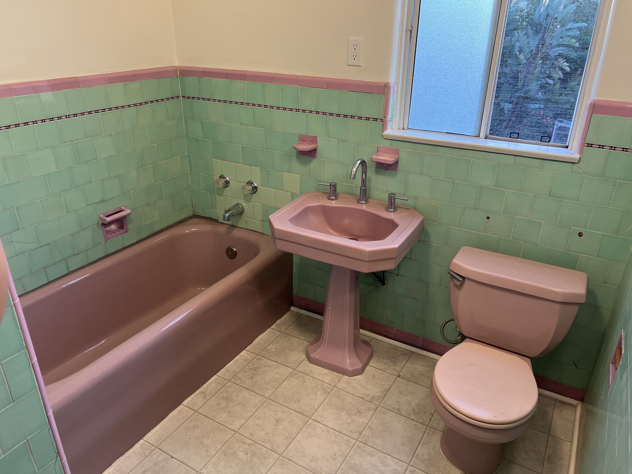 Upstairs bathroom - 5314 W 8th St