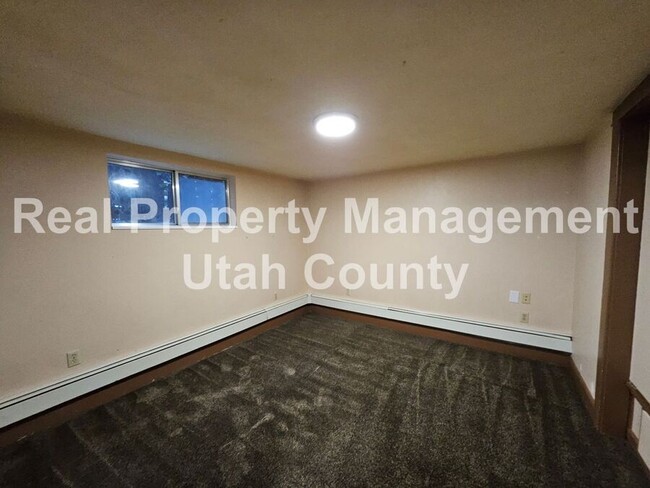 Building Photo - Downtown Spanish Fork Home