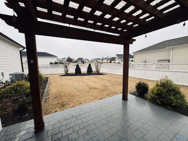 Building Photo - 329 Clift Home Pl Dr