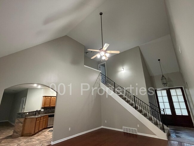 Building Photo - 3777 Pavilion Cir