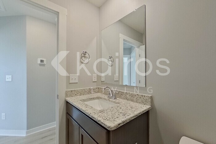 Building Photo - 6107 Stonewater Ct