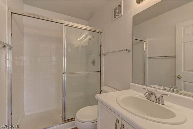 Building Photo - 8428 Majestic View Ave