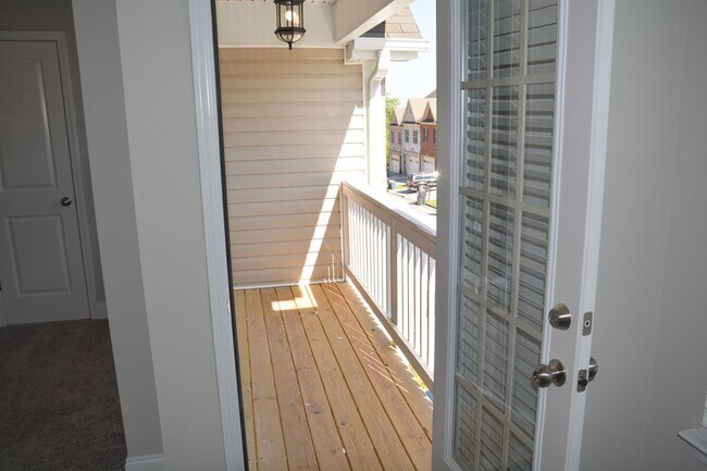 Building Photo - 7124 Fringe Flower Dr