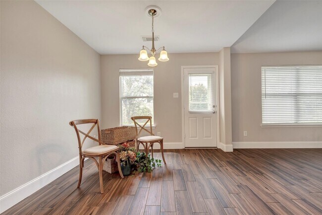 Building Photo - 10439 Hamlet Vale Ct