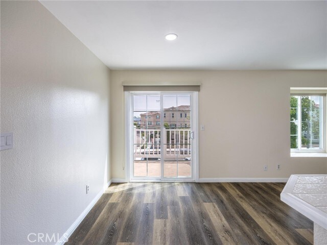 Building Photo - 1229 W 223rd St
