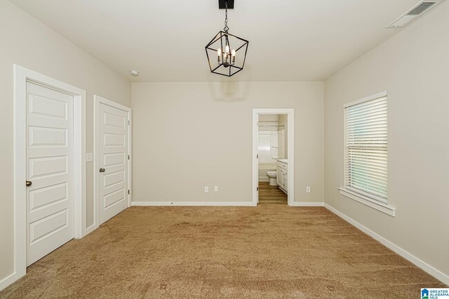 Building Photo - 449 Troubadour Ln