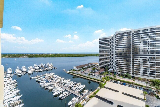 Building Photo - 108 Lakeshore Dr