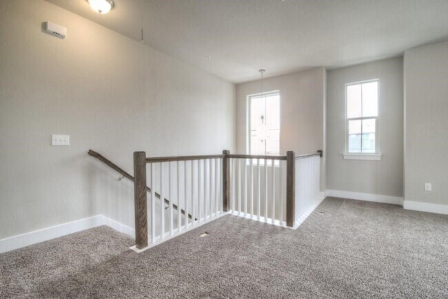 Building Photo - 7411 Pantherpaw St