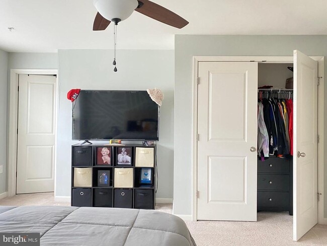 Building Photo - 14823 Chrysler Ct