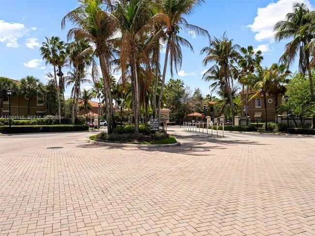 Building Photo - 4851 Bonsai Cir