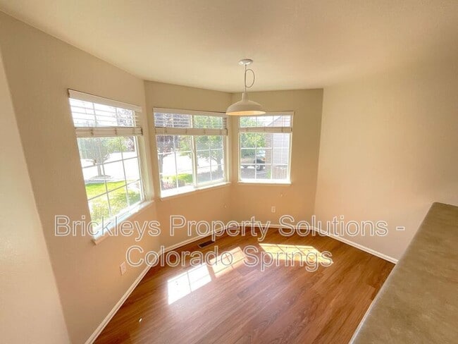 Building Photo - 6112 Chivalry Dr