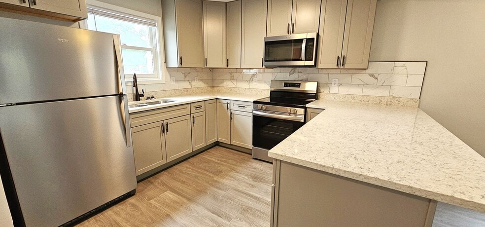 Building Photo - 6 West St