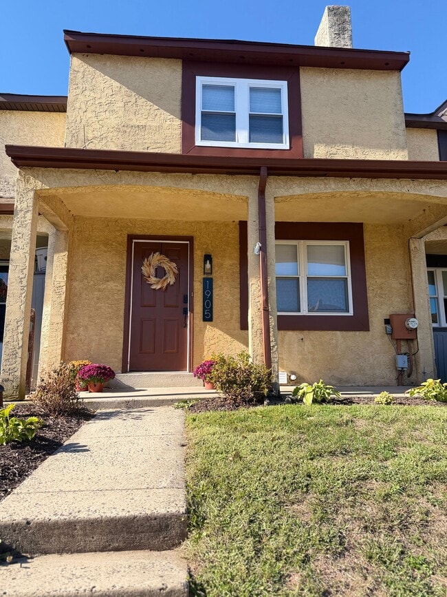 Building Photo - 1905 Walnut Ridge Dr