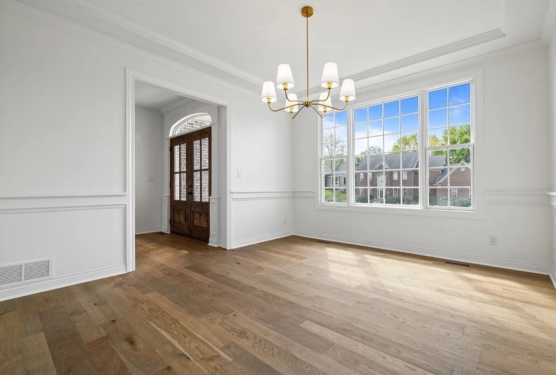 Building Photo - 5583 Beechwood Ter
