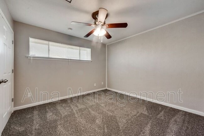 Building Photo - 80 E Mountain Creek Dr