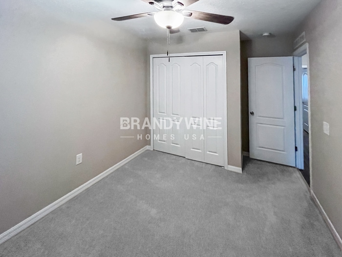 Building Photo - 8269 Halls Hammock Ct