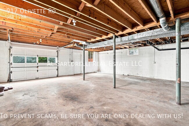 Building Photo - 917 Olivette Rd