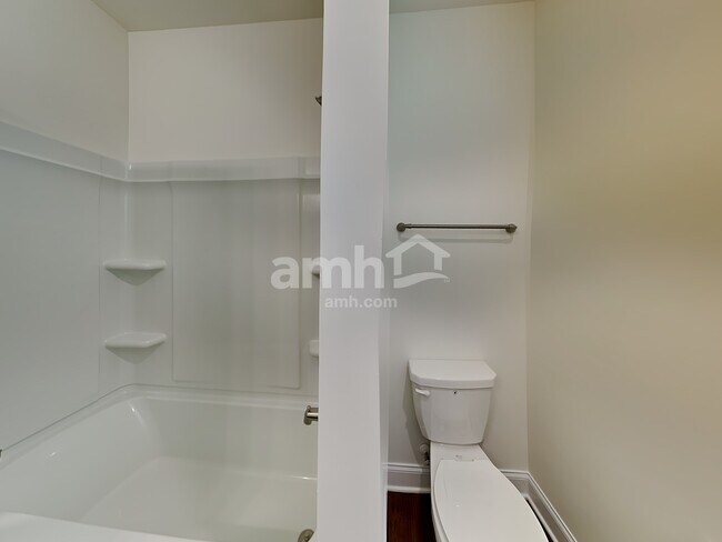 Building Photo - 6246 Bridlewood Ln