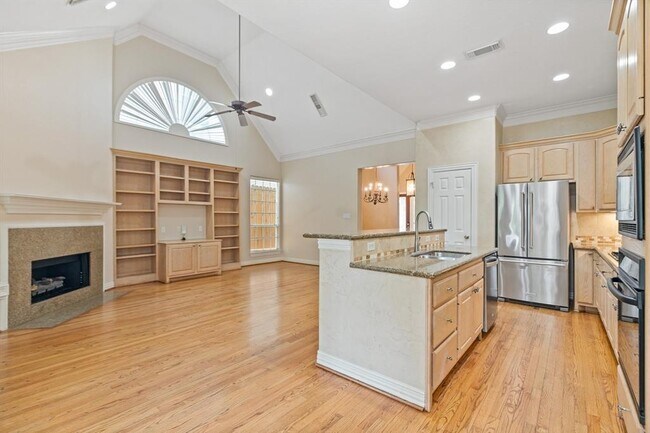 Building Photo - 1107 Ridgecrossing Ln