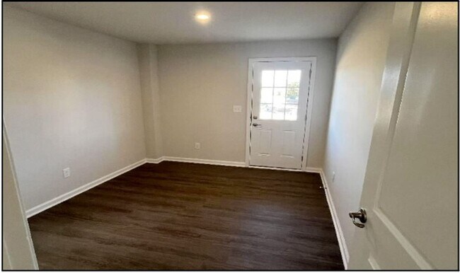 Building Photo - Brand new 3BR Townhome in Charlotte