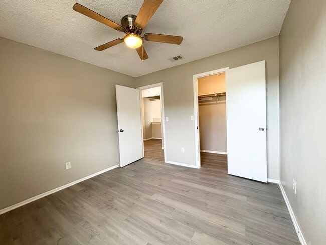 Building Photo - ~ Beautiful 3B/2.5B Lake Mary Home ~ Carpe...