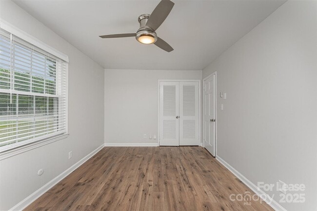 Building Photo - 3252 Northampton Dr
