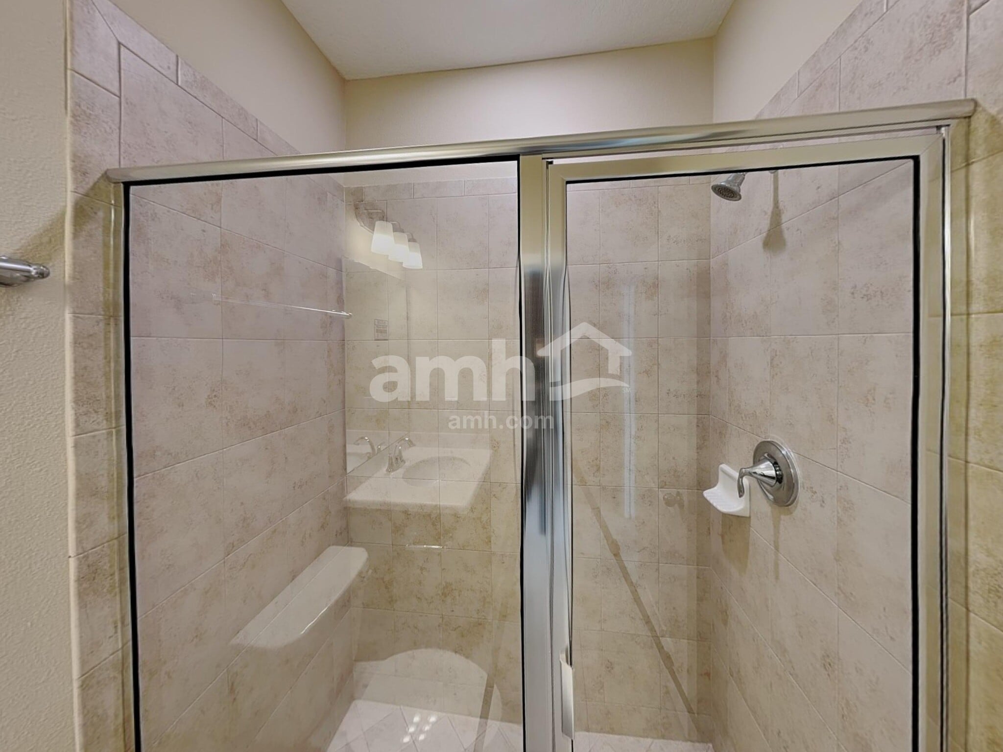 Building Photo - 210 Athens Dr