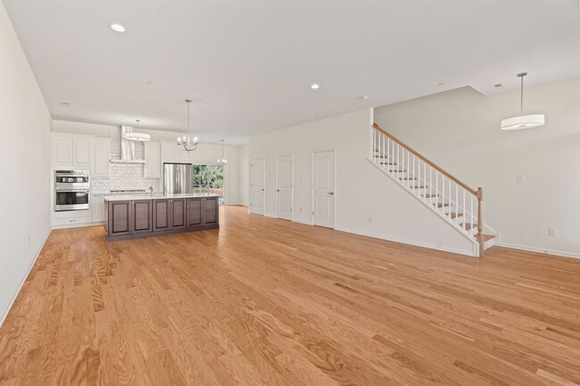 Building Photo - 2306 Palermo Dr