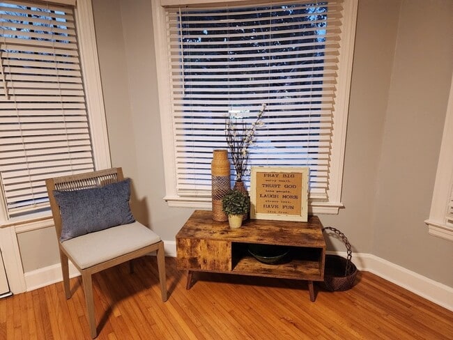 Building Photo - 1215 Trotwood Ave