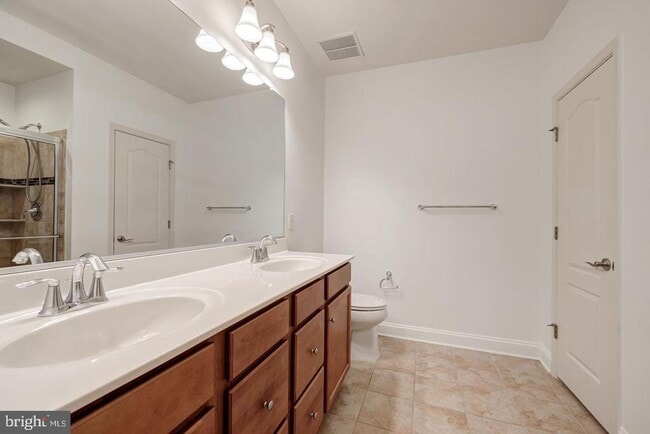 Building Photo - 9204 Charleston Dr