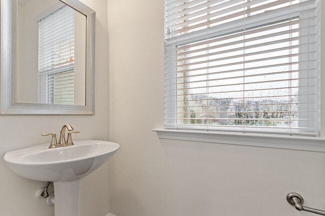 Building Photo - 1928 Austin Ridge Pky