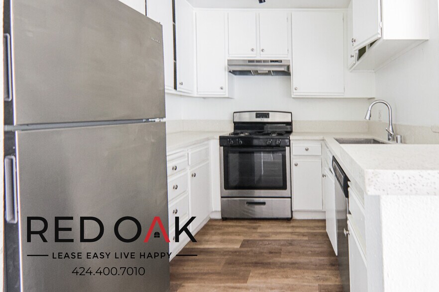 Building Photo - 4320 S Centinela Ave