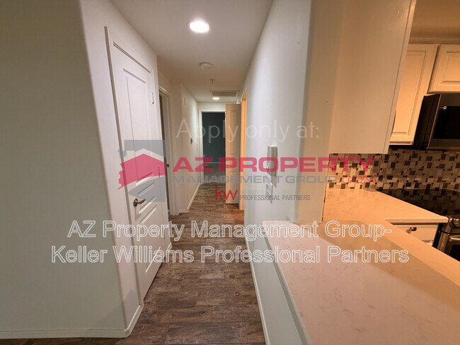 Building Photo - 20660 N 40th St