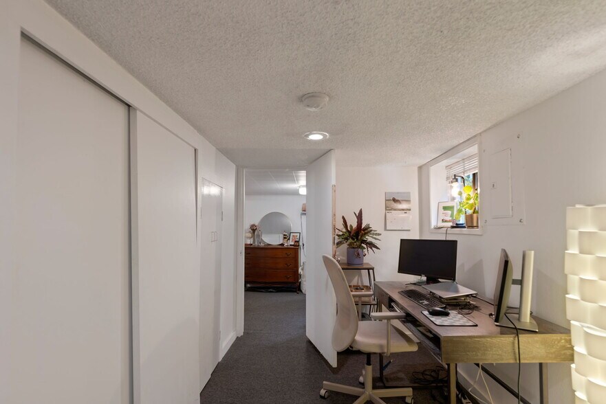 Building Photo - 3038 NW 72nd St