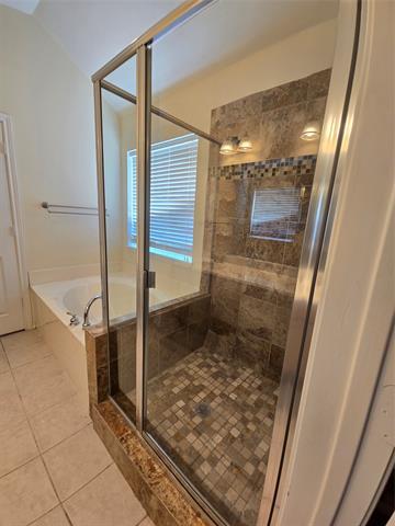 Building Photo - 10608 Red Cedar Dr