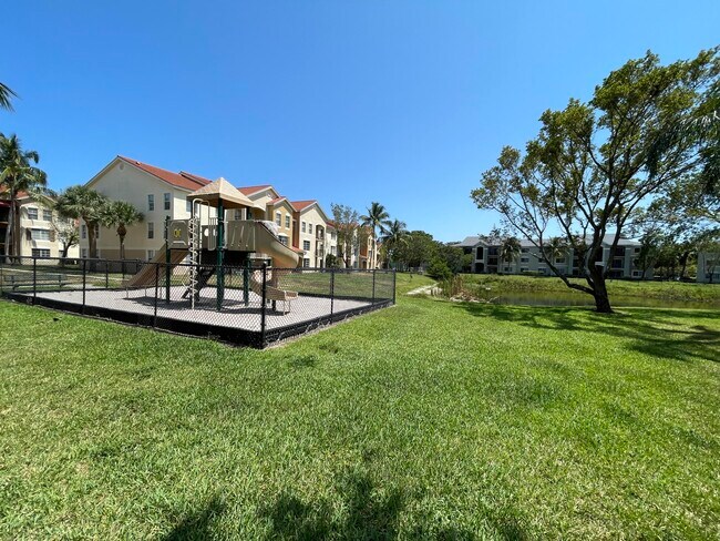Building Photo - 4131 San Marino Blvd