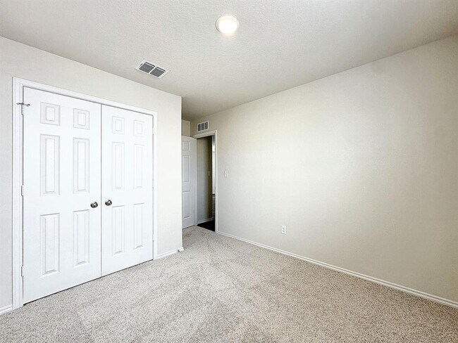 Building Photo - 549 Autumn Blaze