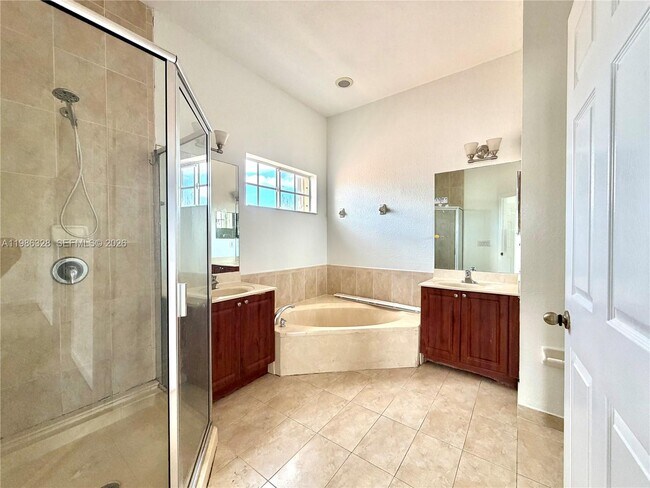 Building Photo - 20336 SW 87th Pl