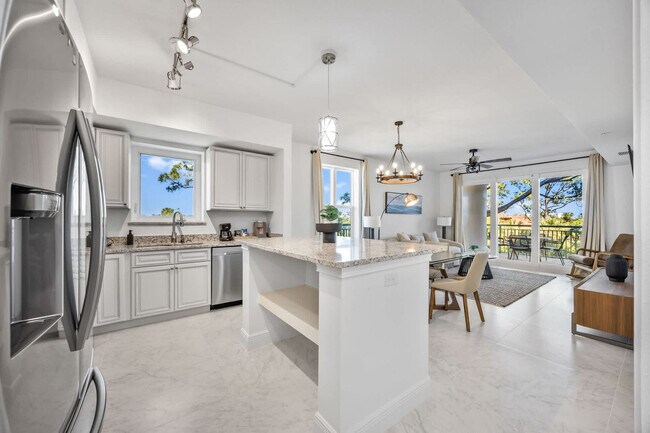 Building Photo - 605 Kemp St