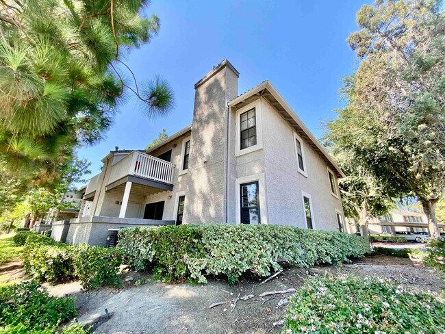 Building Photo - 15078 Avenida Venusto