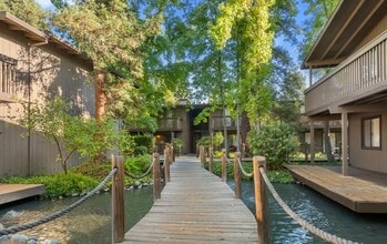 Building Photo - Beautiful Studio Condo for Rent!