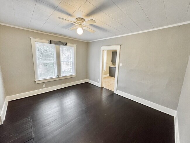 Building Photo - 3338 Coleman Ave