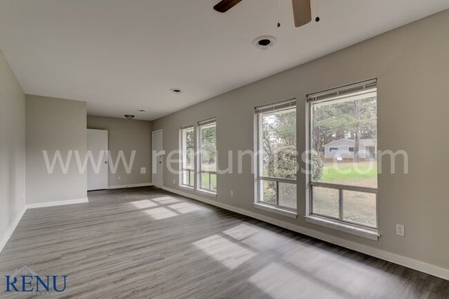 Building Photo - $0 APPLICATION FEE!!!