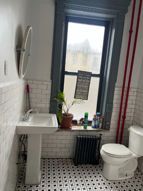 Building Photo - 272 Decatur St